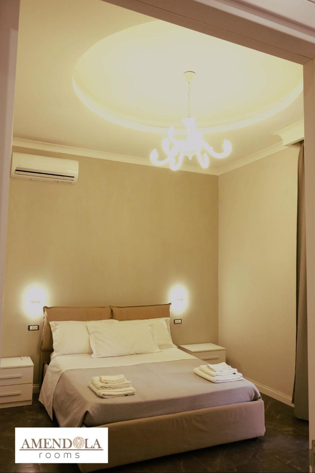Amendola Rooms Naples Exterior photo