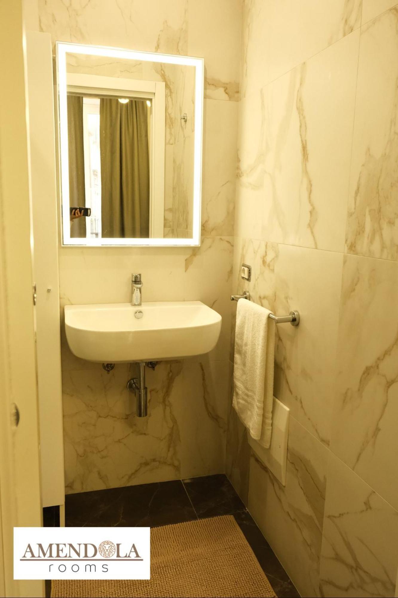 Amendola Rooms Naples Exterior photo